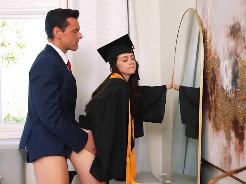 Cha dượng doggy con búp bê sữa chua rớt đầy sàn